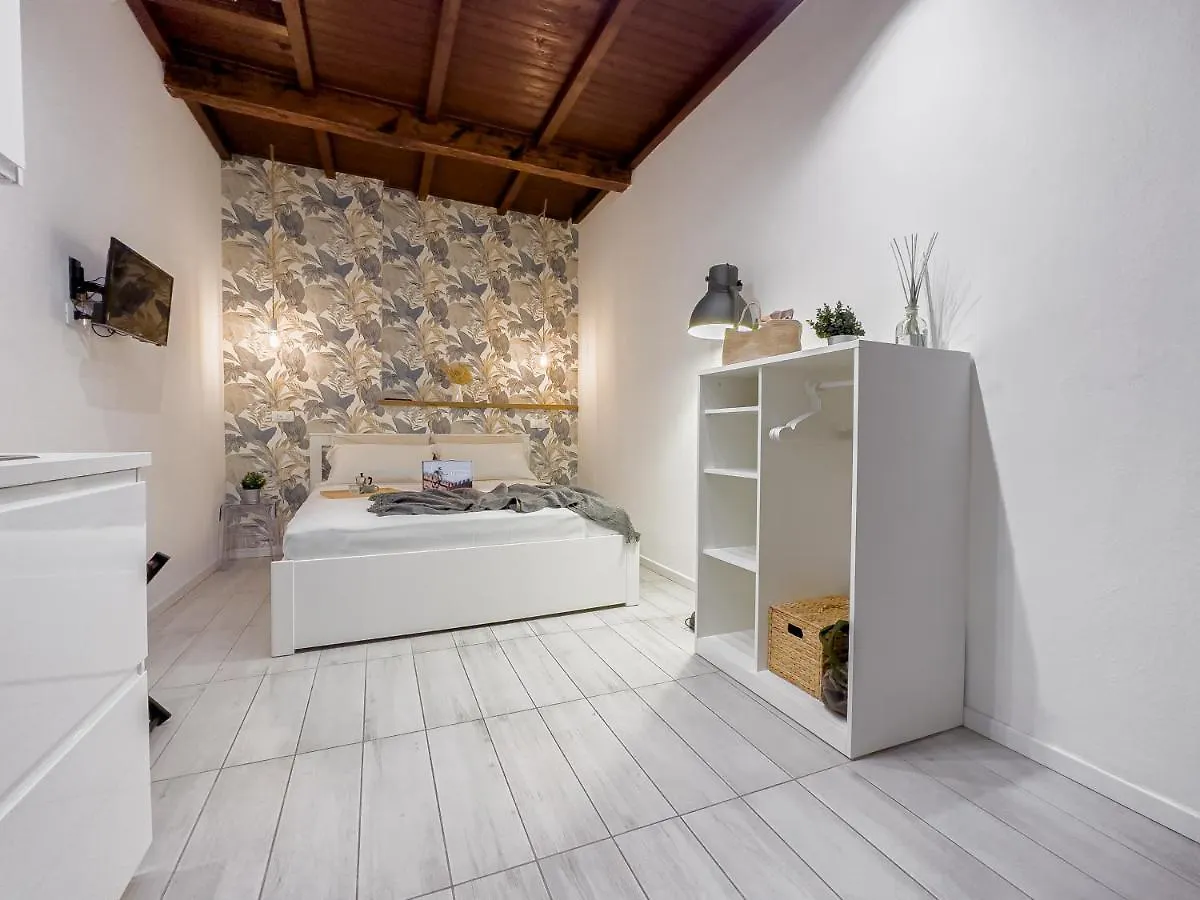 Realkasa Ailis Apartment Bologna